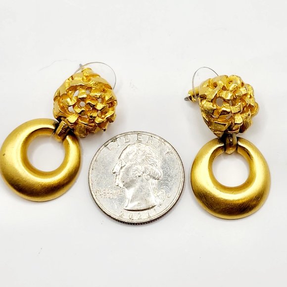 Vintage Unsigned Anne Klein Gold-Tone Basket Weave Hoop Drop Earrings, Pierced - Picture 3 of 8